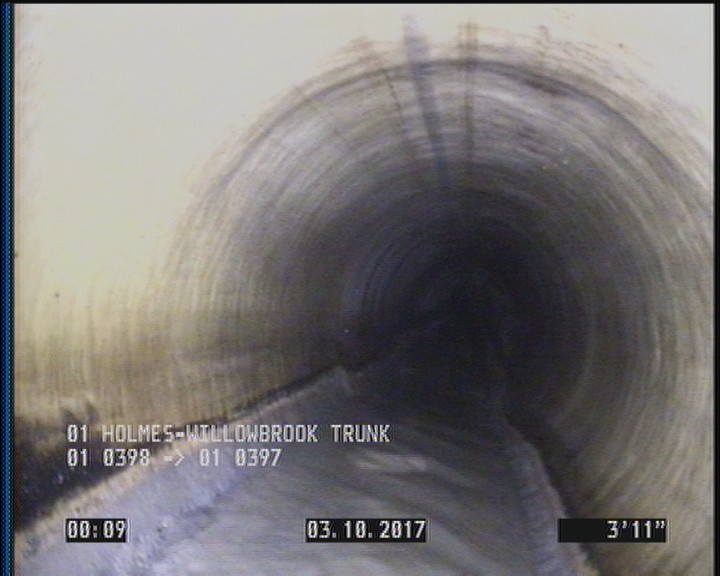 Deposits Attached Grease, 5 %of cross sectional area, from 04 to 08 o'clock, , within 8 inches of joint: YES, Start