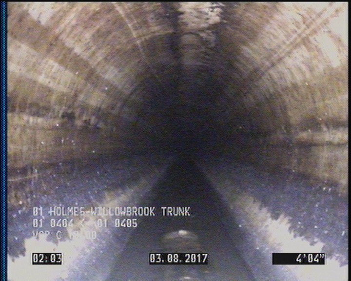 Deposits Attached Grease, 5 %of cross sectional area, from 04 to 08 o'clock, , within 8 inches of joint: YES, Start