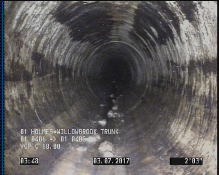 Deposits Attached Grease, 5 %of cross sectional area, from 05 to 07 o'clock, , within 8 inches of joint: YES, Start