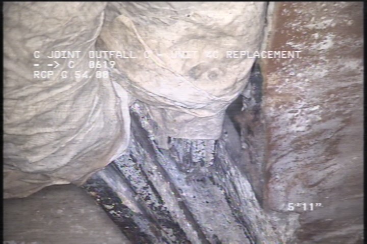 General Observation - BROKEN WOOD PLANK RIGHT SIDE