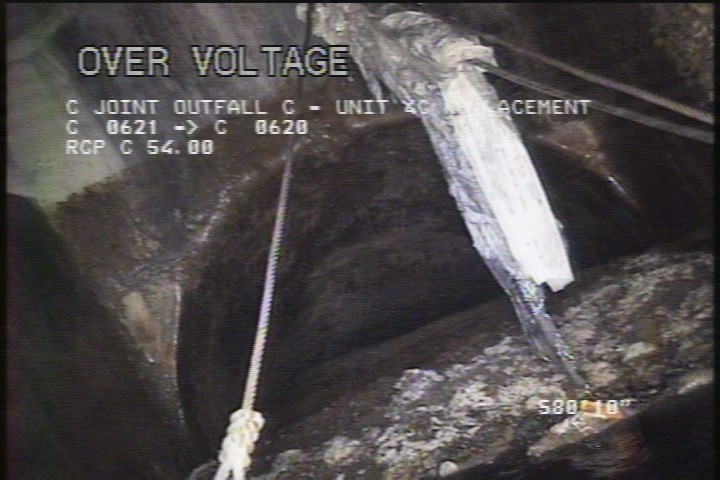 Deposits Settled Other, 30 %of cross sectional area, from 03 to 09 o'clock, , within 8 inches of joint: NO - FLOATING SLUDGE