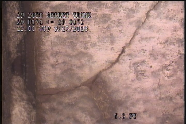 Crack Multiple, from 08 to 04 o'clock, within 8 inches of joint: YES, Start