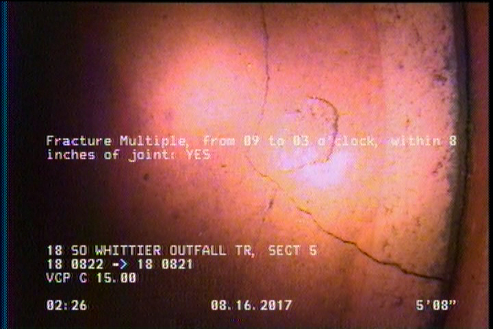 Fracture Multiple, from 09 to 03 o'clock, within 8 inches of joint: YES