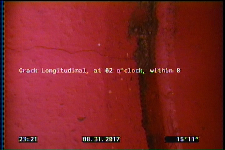 Crack Longitudinal, at 02 o'clock, within 8 inches of joint: YES