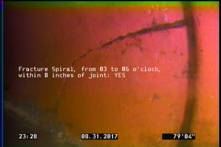 Fracture Spiral, from 03 to 05 o'clock, within 8 inches of joint: YES