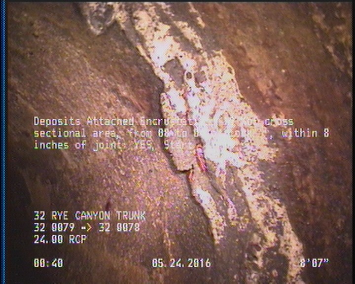 Deposits Attached Encrustation, 10 %of cross sectional area, from 08 to 04 o'clock, , within 8 inches of joint: YES, Start