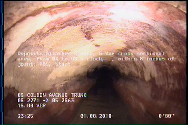 Deposits Attached Grease, 5 %of cross sectional area, from 04 to 08 o'clock, , within 8 inches of joint: YES, Start