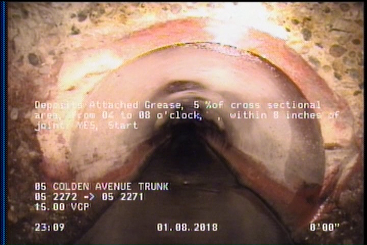 Deposits Attached Grease, 5 %of cross sectional area, from 08 to 04 o'clock, , within 8 inches of joint: YES, Start