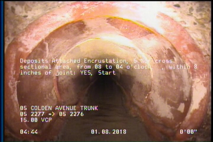 Deposits Attached Encrustation, 5 %of cross sectional area, from 08 to 04 o'clock, , within 8 inches of joint: YES, Start