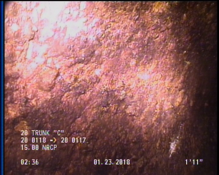 Surface Aggregate Projecting, from 08 to 04 o'clock, within 8 inches of joint: YES, Start