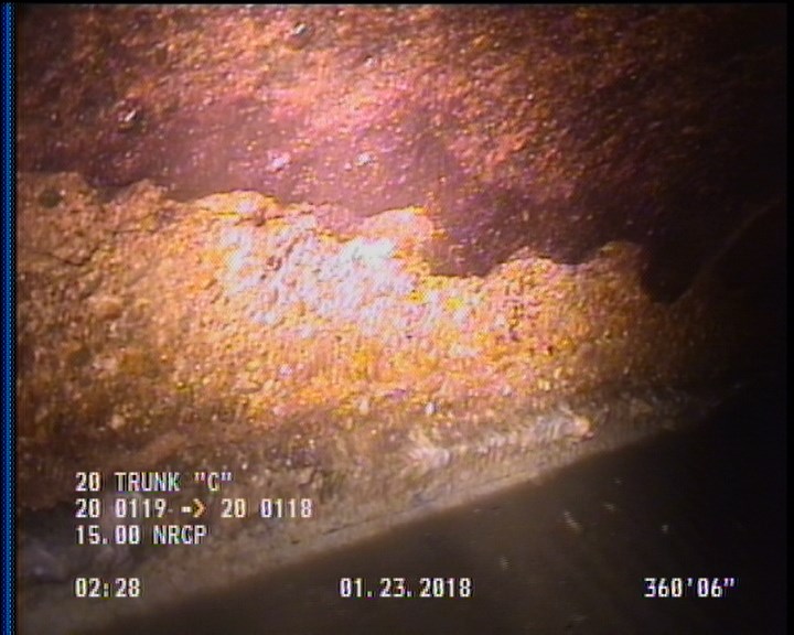 Deposits Attached Grease, 5 %of cross sectional area, from 04 to 08 o'clock, , within 8 inches of joint: YES, Start