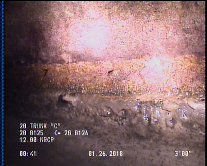 Deposits Attached Grease, 10 %of cross sectional area, from 04 to 08 o'clock, , within 8 inches of joint: YES, Start