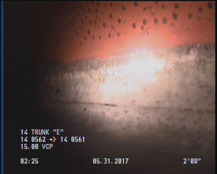 Deposits Attached Grease, 5 %of cross sectional area, from 04 to 08 o'clock, , within 8 inches of joint: YES, Start