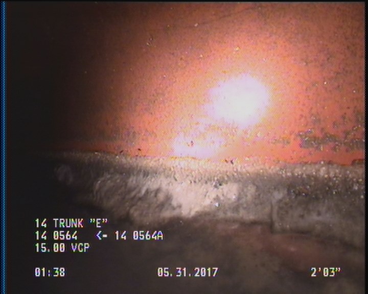 Deposits Attached Grease, 5 %of cross sectional area, from 04 to 08 o'clock, , within 8 inches of joint: YES, Start