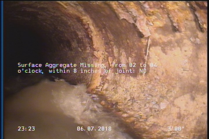 Surface Aggregate Missing, from 02 to 04 o'clock, within 8 inches of joint: NO