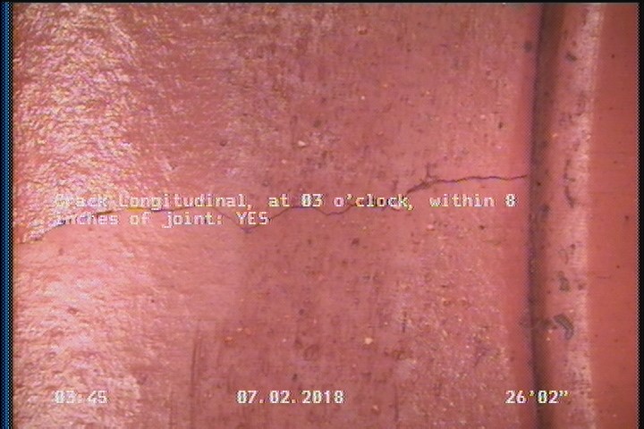 Crack Longitudinal, at 03 o'clock, within 8 inches of joint: YES