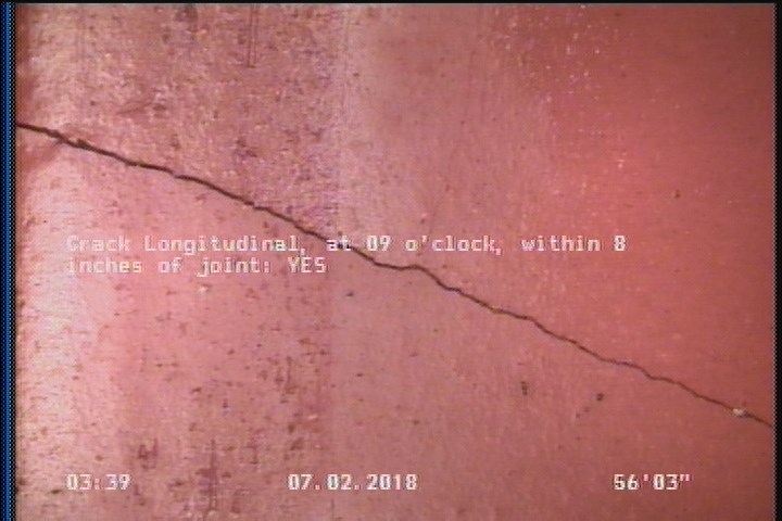 Crack Longitudinal, at 09 o'clock, within 8 inches of joint: YES