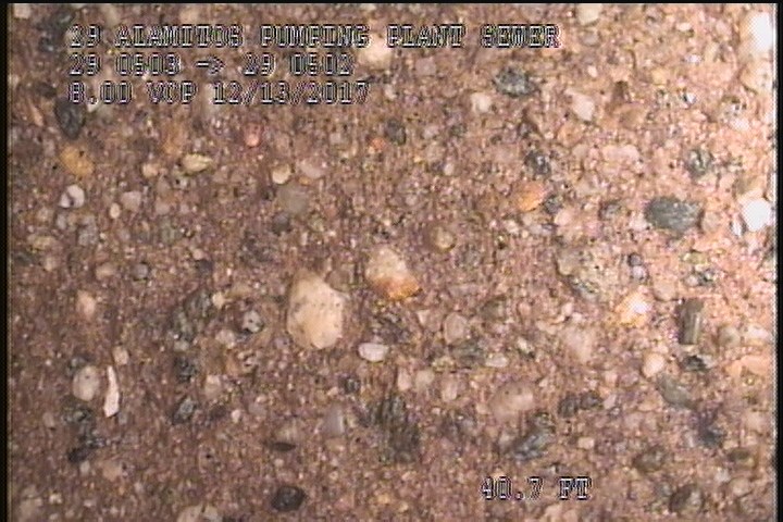 Surface Aggregate Visible, from 07 to 05 o'clock, within 8 inches of joint: NO - MODERATE AGG SPORATIC