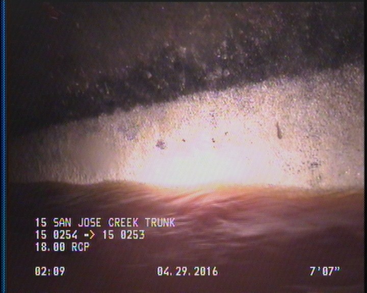 Deposits Attached Grease, 5 %of cross sectional area, from 04 to 08 o'clock, , within 8 inches of joint: YES, Start