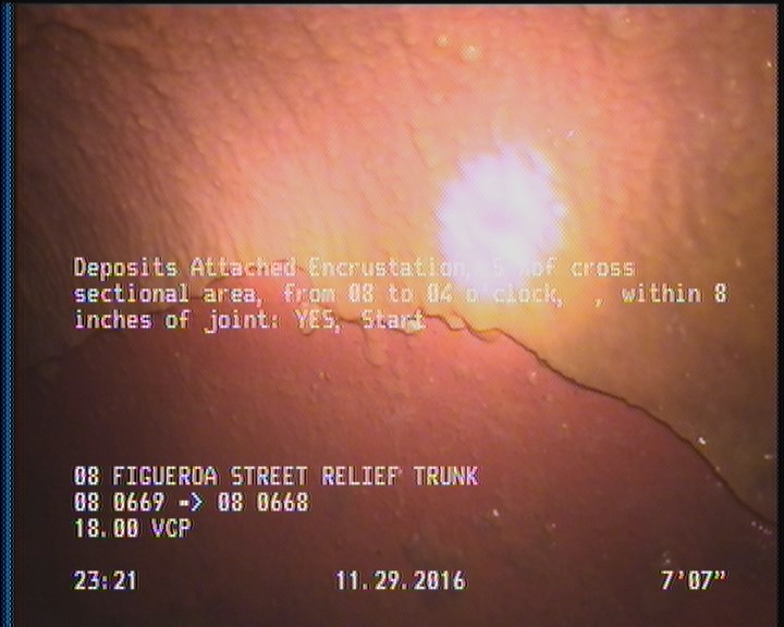 Deposits Attached Encrustation, 5 %of cross sectional area, from 08 to 04 o'clock, , within 8 inches of joint: YES, Start