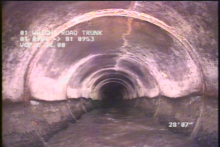 General Photograph - 12:00 SLIGHT FRACTURE