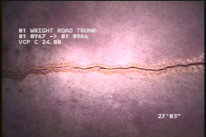 General Photograph - SLIGHT FRACTURE 12:00
