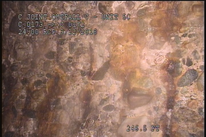 Surface Reinforcement Visible, from 09 to 12 o'clock, within 8 inches of joint: YES
