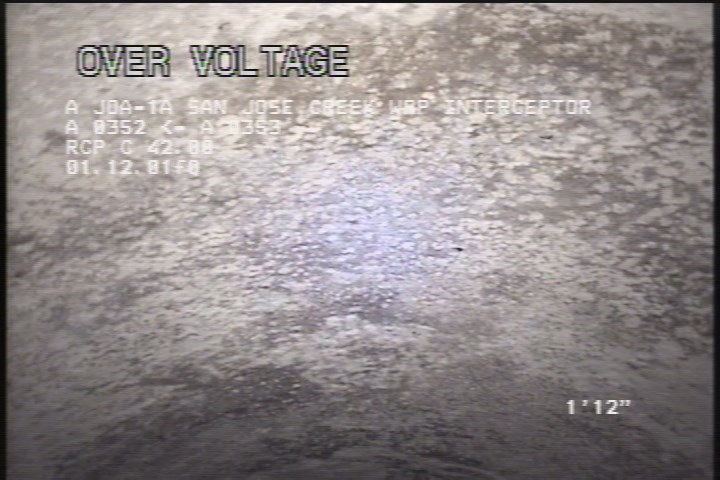 Surface Spalling, from 08 to 04 o'clock, within 8 inches of joint: YES