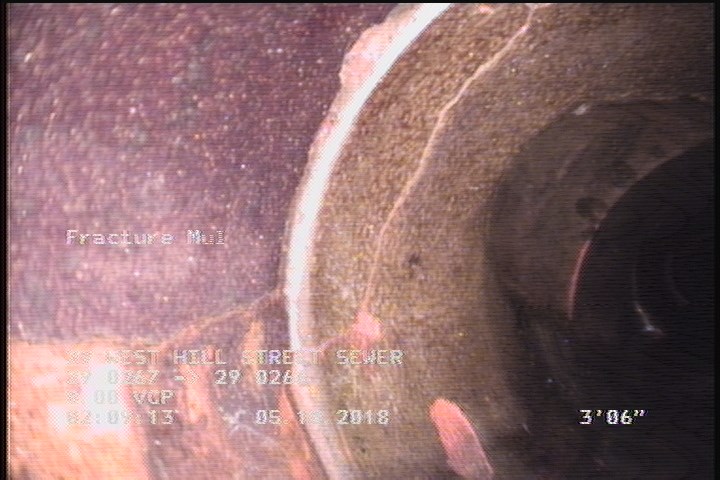 Fracture Multiple, from 07 to 03 o'clock, within 8 inches of joint: YES