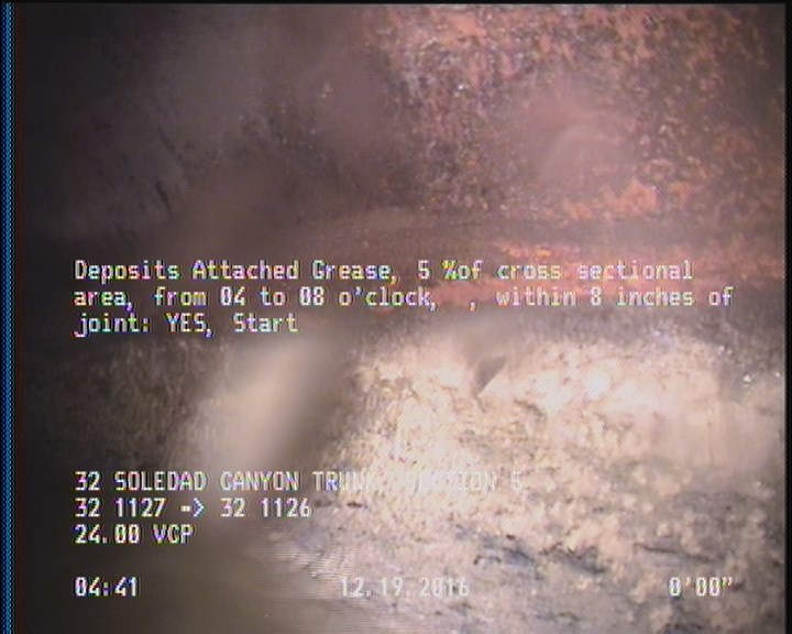 Deposits Attached Grease, 5 %of cross sectional area, from 04 to 08 o'clock, , within 8 inches of joint: YES, Start