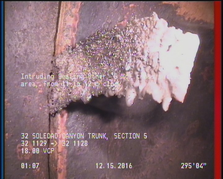 Intruding Sealing Other, 5 %of cross sectional area, from 11 to 12 o'clock