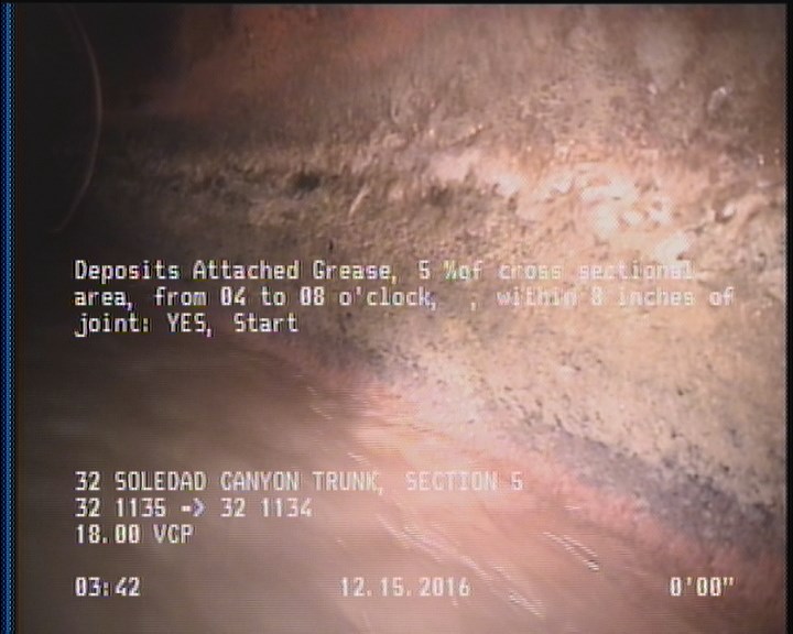 Deposits Attached Grease, 5 %of cross sectional area, from 04 to 08 o'clock, , within 8 inches of joint: YES, Start