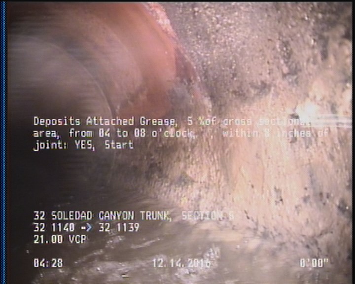 Deposits Attached Grease, 5 %of cross sectional area, from 04 to 08 o'clock, , within 8 inches of joint: YES, Start