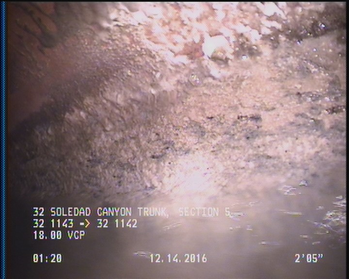 Deposits Attached Grease, 5 %of cross sectional area, from 04 to 08 o'clock, , within 8 inches of joint: YES, Start