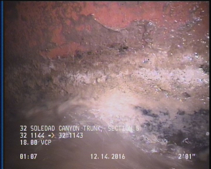 Deposits Attached Grease, 5 %of cross sectional area, from 04 to 08 o'clock, , within 8 inches of joint: YES, Start