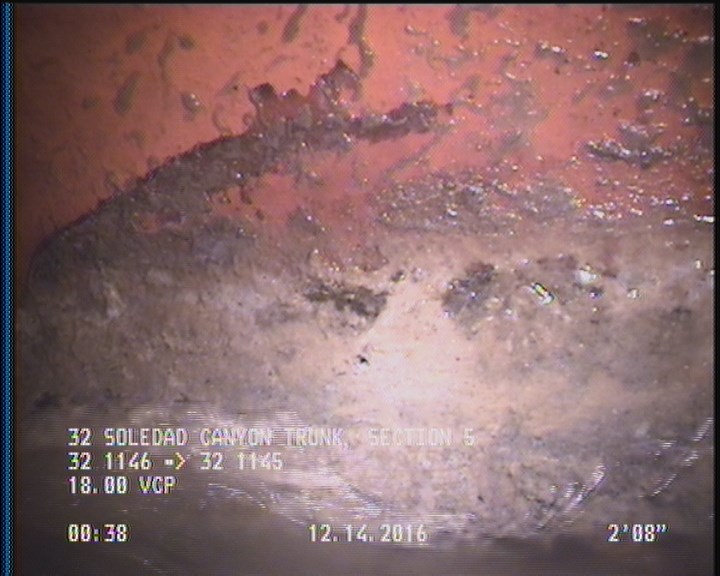 Deposits Attached Grease, 5 %of cross sectional area, from 04 to 08 o'clock, , within 8 inches of joint: YES, Start