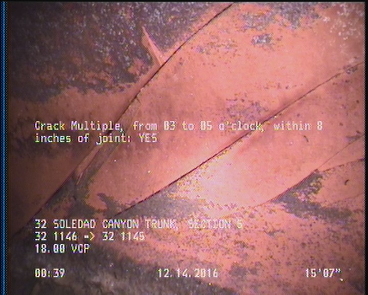 Crack Multiple, from 03 to 05 o'clock, within 8 inches of joint: YES