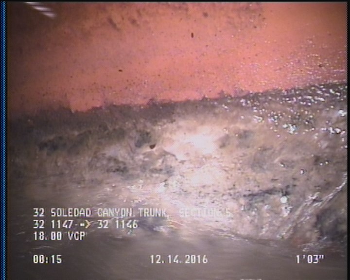 Deposits Attached Grease, 5 %of cross sectional area, from 04 to 08 o'clock, , within 8 inches of joint: YES, Start