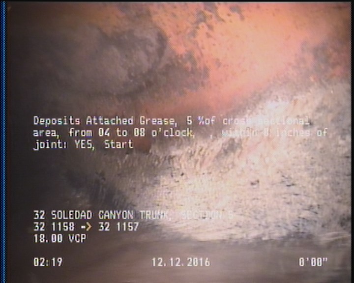 Deposits Attached Grease, 5 %of cross sectional area, from 04 to 08 o'clock, , within 8 inches of joint: YES, Start