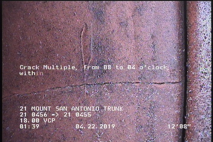 Crack Multiple, from 08 to 04 o'clock, within 8 inches of joint: YES, Start