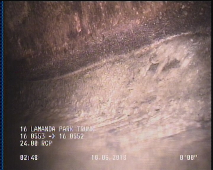 Deposits Attached Grease, 5 %of cross sectional area, from 04 to 08 o'clock, , within 8 inches of joint: YES, Start