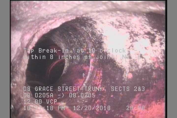 Tap Break-In, at 10 o'clock, -, within 8 inches of joint: NO, 6"