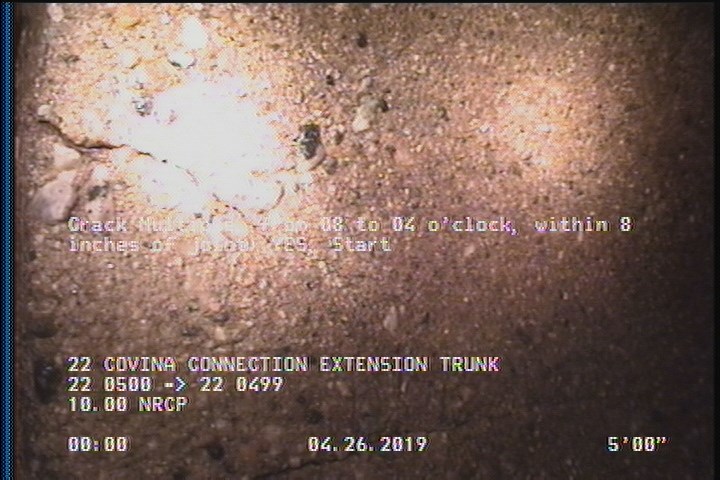 Crack Multiple, from 08 to 04 o'clock, within 8 inches of joint: YES, Start