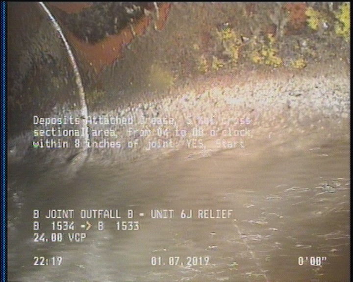Deposits Attached Grease, 5 %of cross sectional area, from 04 to 08 o'clock, , within 8 inches of joint: YES, Start