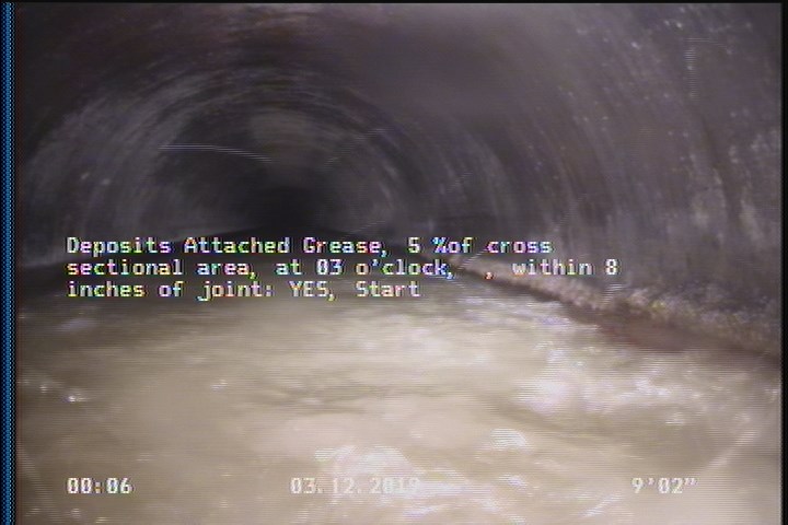 Deposits Attached Grease, 5 %of cross sectional area, at 03 o'clock, , within 8 inches of joint: YES, Start