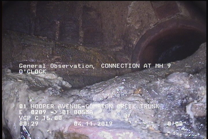 General Observation - CONNECTION AT MH 9 O'CLOCK