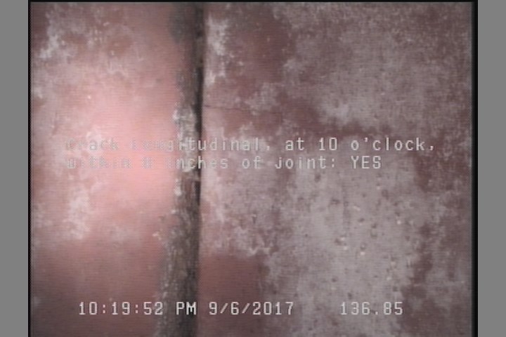 Crack Longitudinal, at 10 o'clock, within 8 inches of joint: YES