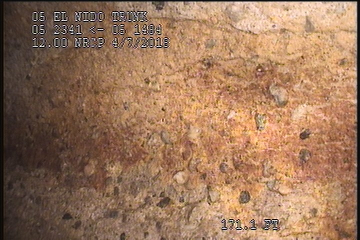 Surface Spalling, from 01 to 04 o'clock, within 8 inches of joint: NO - DEEP PEELING