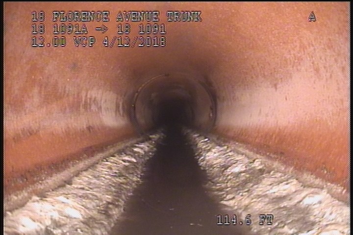Deposits Attached Grease, 5 %of cross sectional area, from 05 to 07 o'clock, , within 8 inches of joint: YES, Start