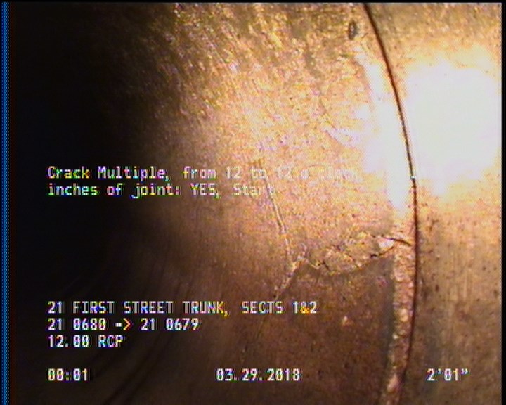 Crack Multiple, from 12 to 12 o'clock, within 8 inches of joint: YES, Start